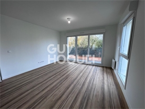 t3 à la location -   77120  COULOMMIERS, surface 9 m2 location t3 - UBI481097498